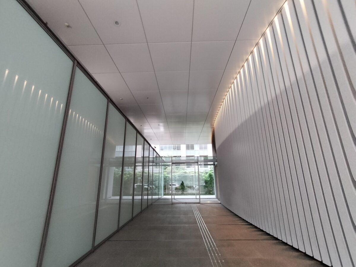 エントランスホール