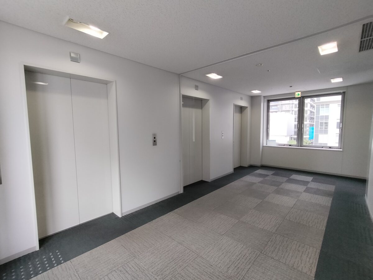 エレベーターホール（基準階）